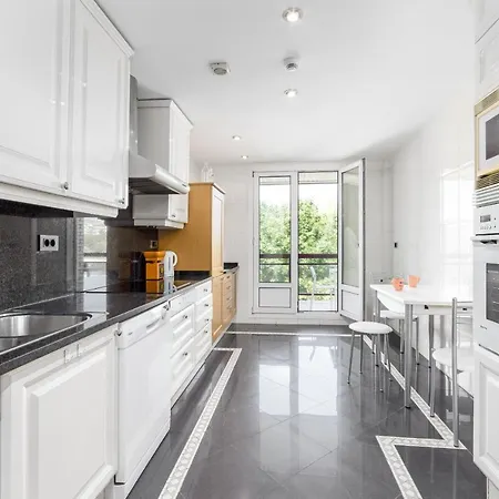 Always Easy I Pio Baroja Apartment San Sebastian