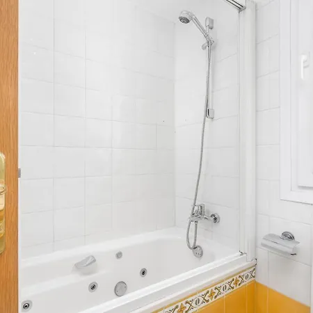 Always Easy I Pio Baroja Apartment San Sebastian